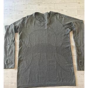 Lululemon Swiftly Tech Long Sleeve Crew Gray Size 12 Thumbholes